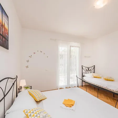 Hope St - Two Bedroom With Balcony Appartamento
